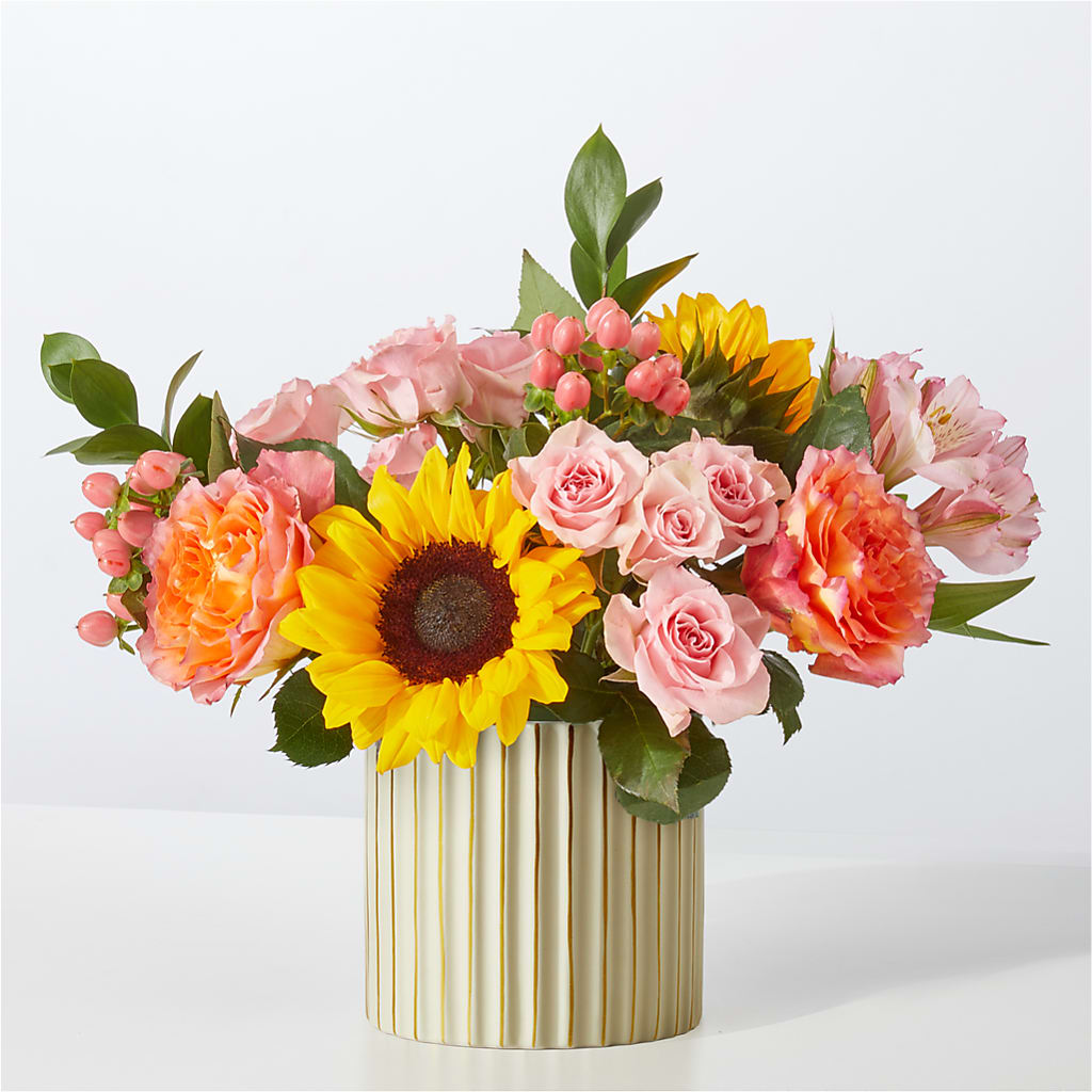 Sun's Out Bouquet – Halstead Floral At The Plaza, Halstead KS