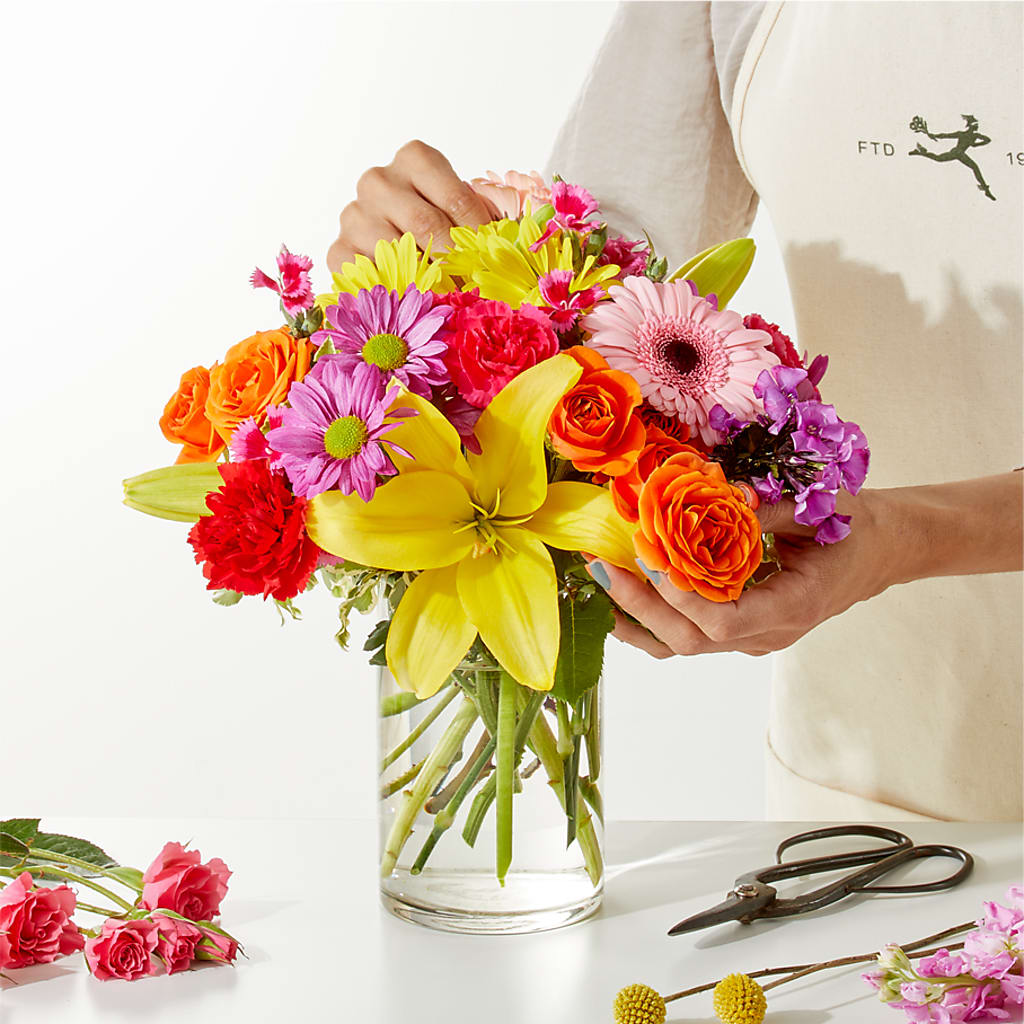 Cue the Confetti - A Florist Original – Halstead Floral At The Plaza, Halstead KS