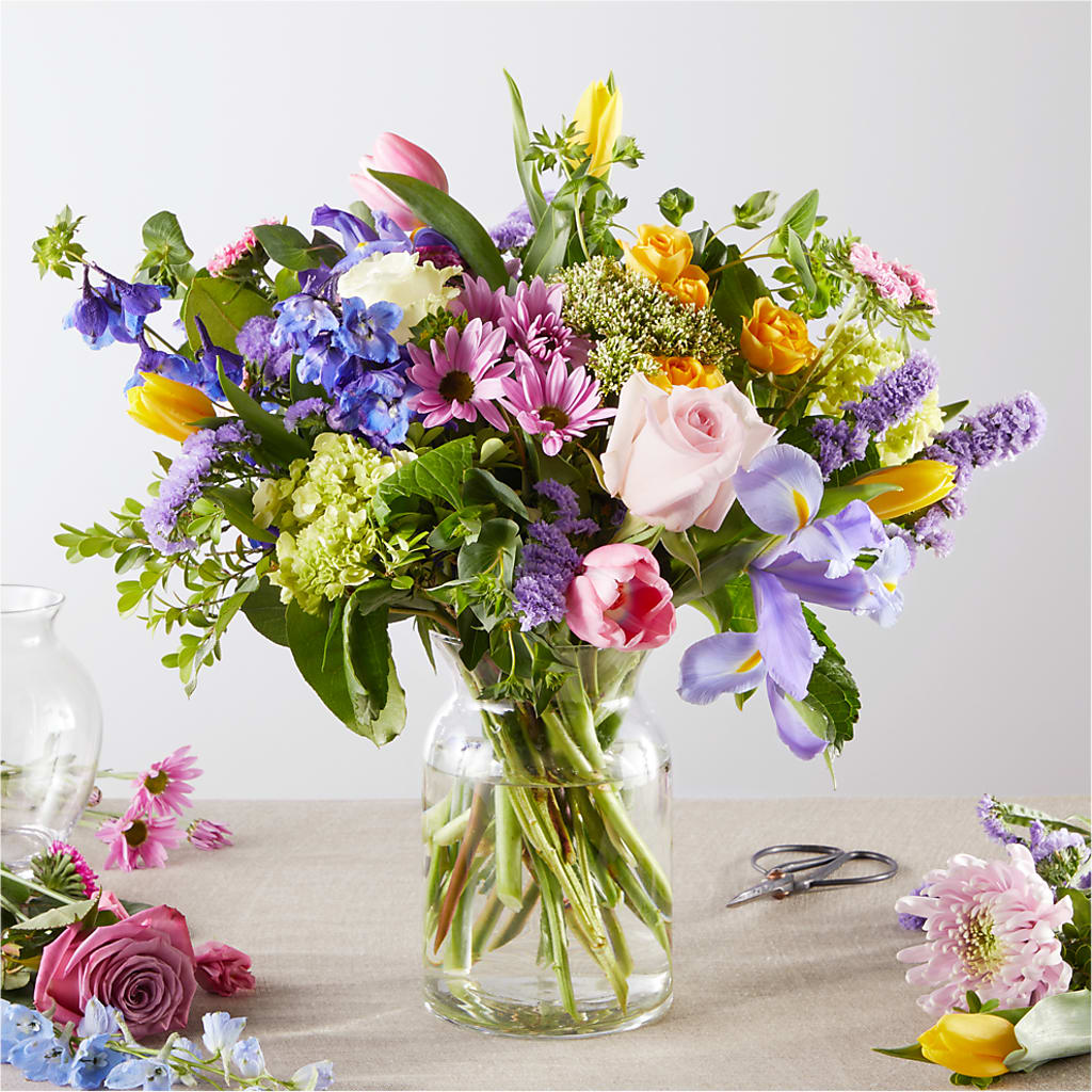 Pastel Tradition - A Florist Original – Halstead Floral At The Plaza, Halstead KS