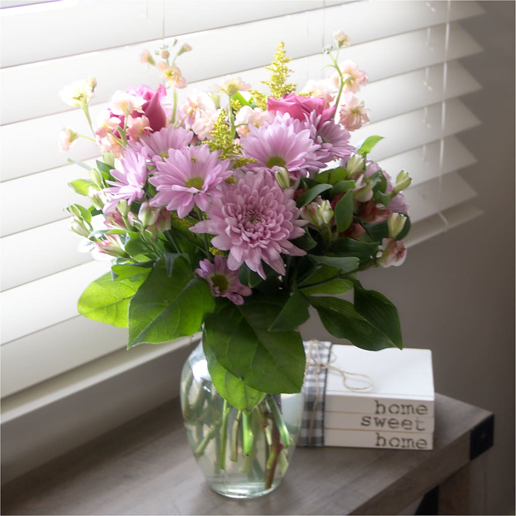 Pastel Tradition - A Florist Original – Halstead Floral At The Plaza, Halstead KS