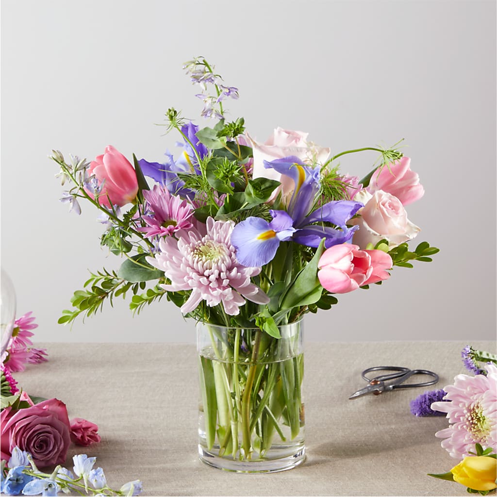 Pastel Tradition - A Florist Original – Halstead Floral At The Plaza, Halstead KS