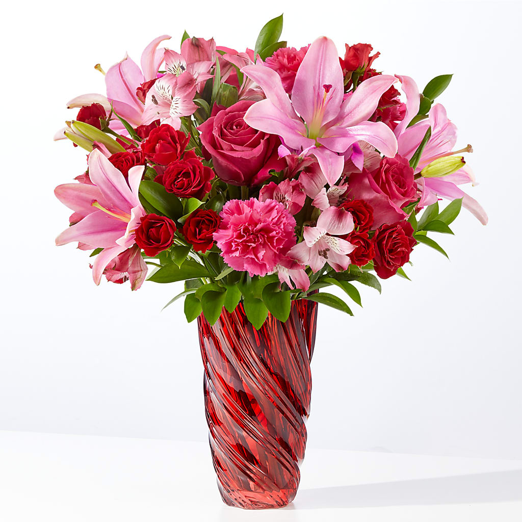 In Love Bouquet with Luxe Swirl Vase – Halstead Floral At The Plaza, Halstead KS