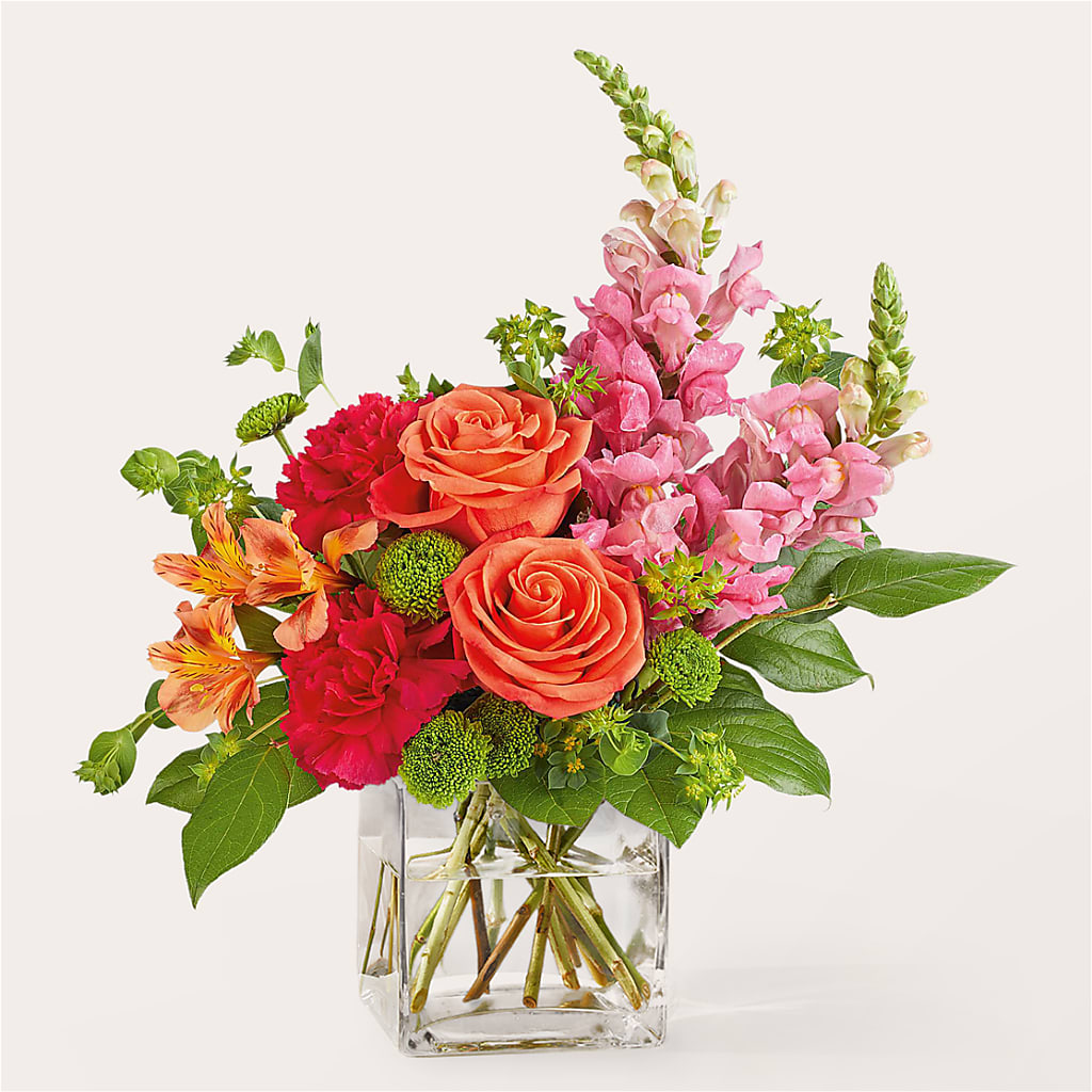 Cosmopolitan Bouquet – Halstead Floral At The Plaza, Halstead KS
