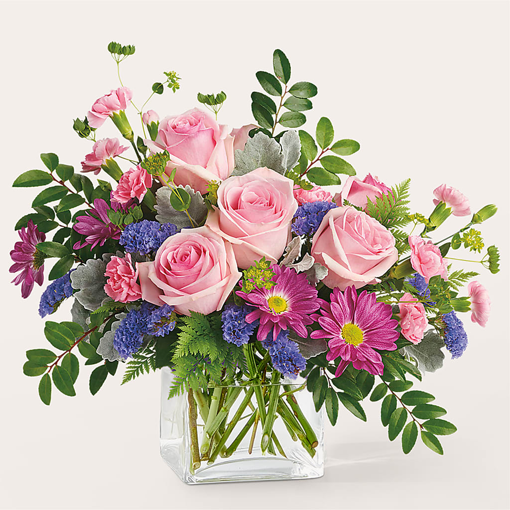 Starlet Bouquet – Halstead Floral At The Plaza, Halstead KS