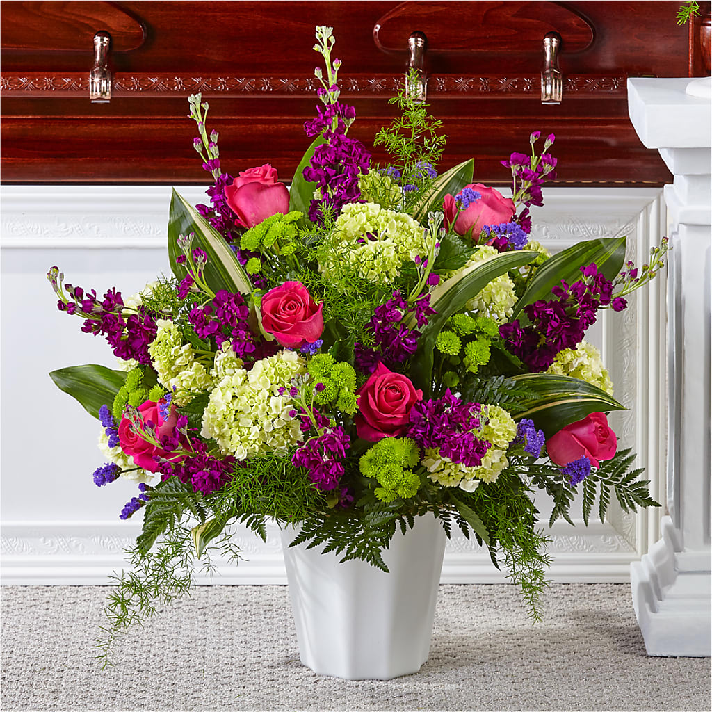 Beautiful Horizons Floor Basket – Halstead Floral At The Plaza, Halstead KS