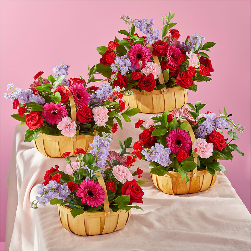 Pink Picnic Basket – Halstead Floral At The Plaza, Halstead KS