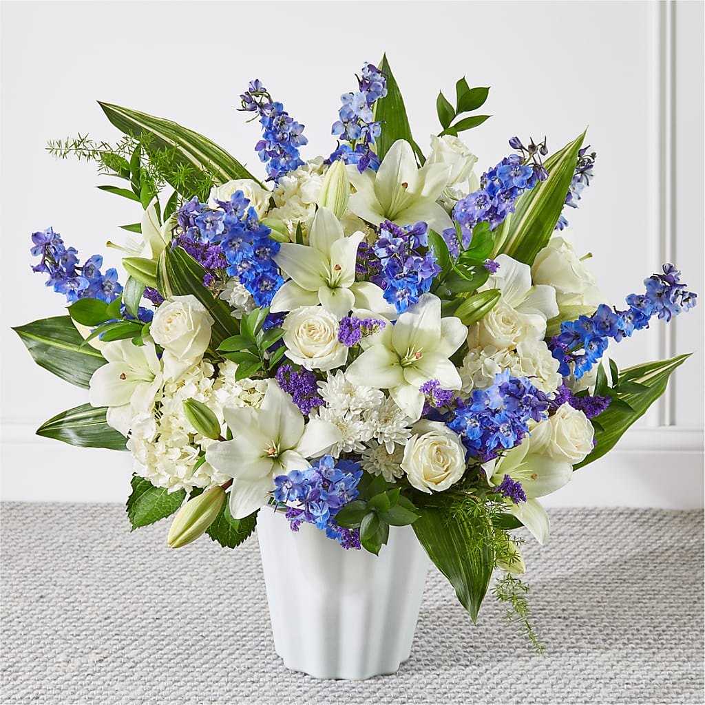 Take Comfort Floor Basket – Halstead Floral At The Plaza, Halstead KS