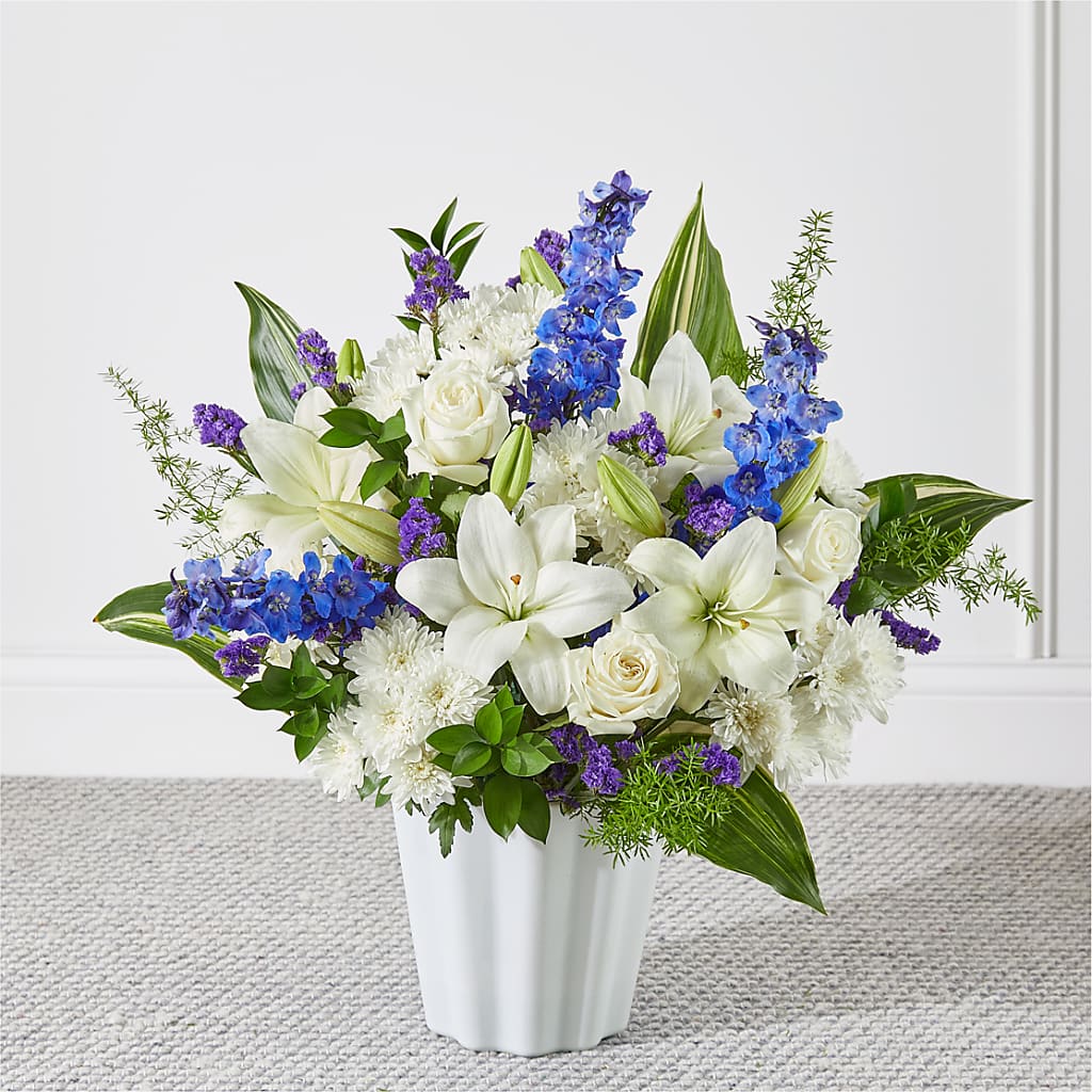 Take Comfort Floor Basket – Halstead Floral At The Plaza, Halstead KS