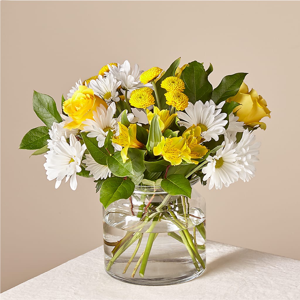 Sunny Sentiments Bouquet – Halstead Floral At The Plaza, Halstead KS