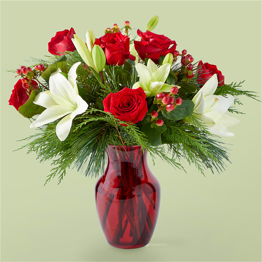 Evergreen Delight Bouquet – Halstead Floral At The Plaza, Halstead KS