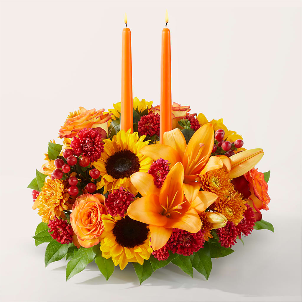 Grateful Centerpiece – Halstead Floral At The Plaza, Halstead KS