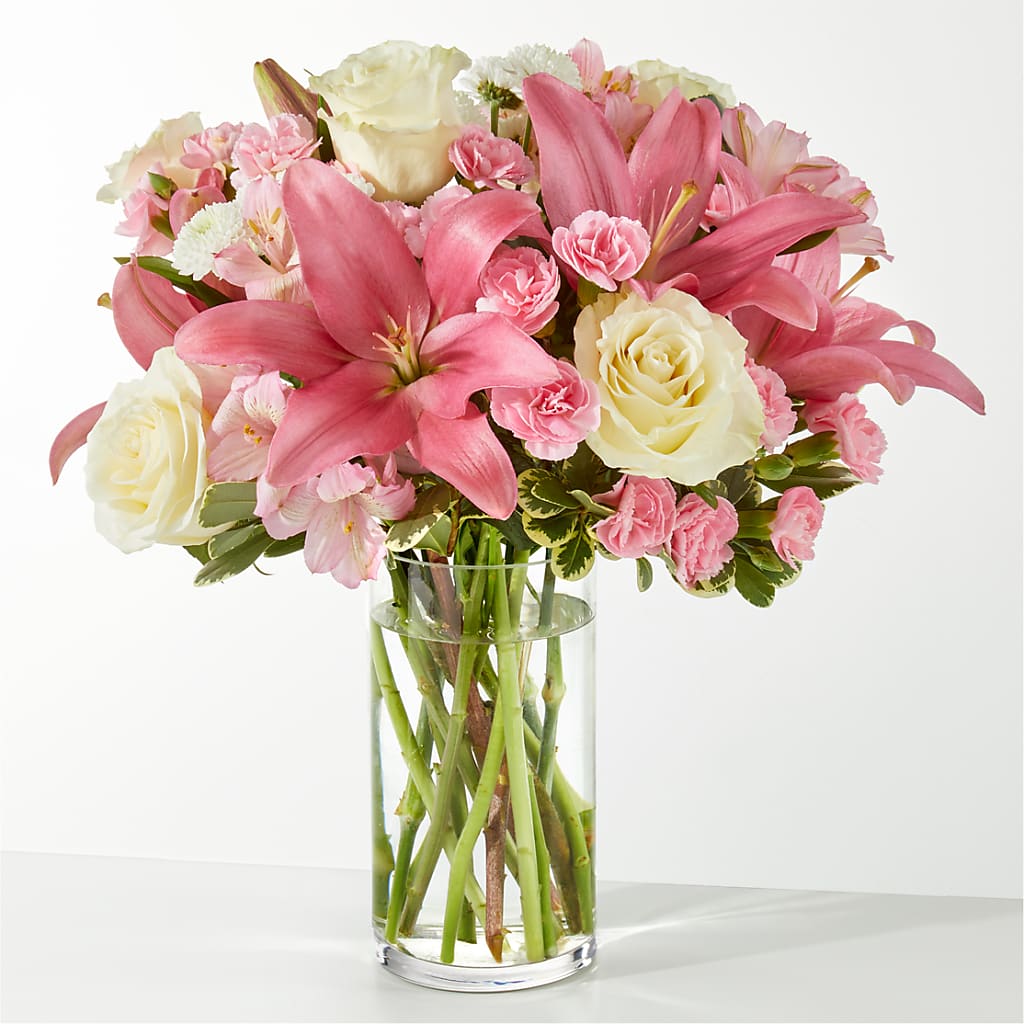Piece of Cake Bouquet – Halstead Floral At The Plaza, Halstead KS