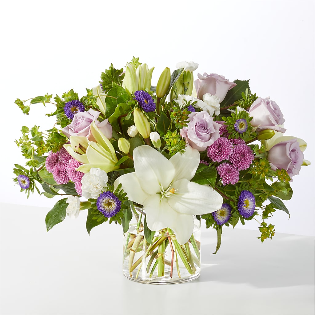 April Showers Bouquet – Halstead Floral At The Plaza, Halstead KS