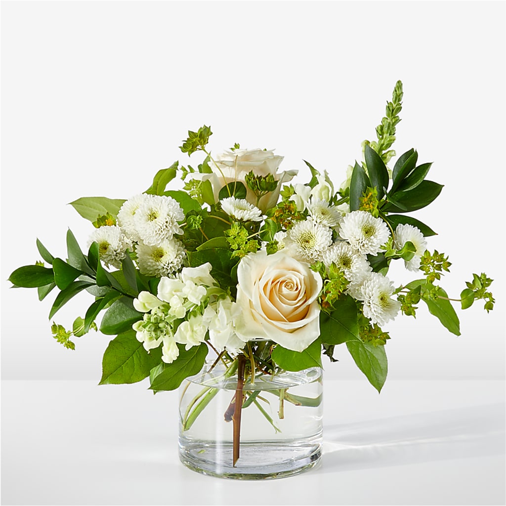 Hint of Vanilla Bouquet – Halstead Floral At The Plaza, Halstead KS
