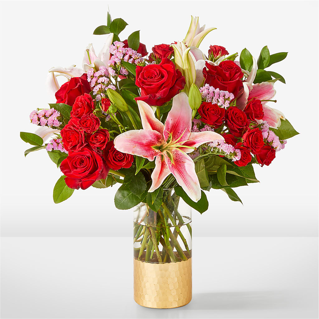 Hopeless Romantic Bouquet – Halstead Floral At The Plaza, Halstead KS