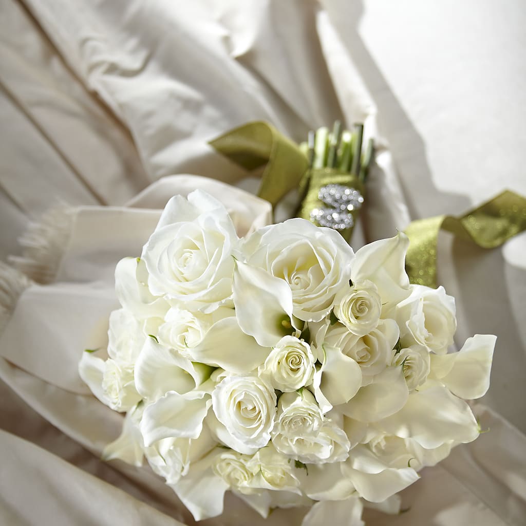 Serene Highness Bouquet – Halstead Floral At The Plaza, Halstead KS