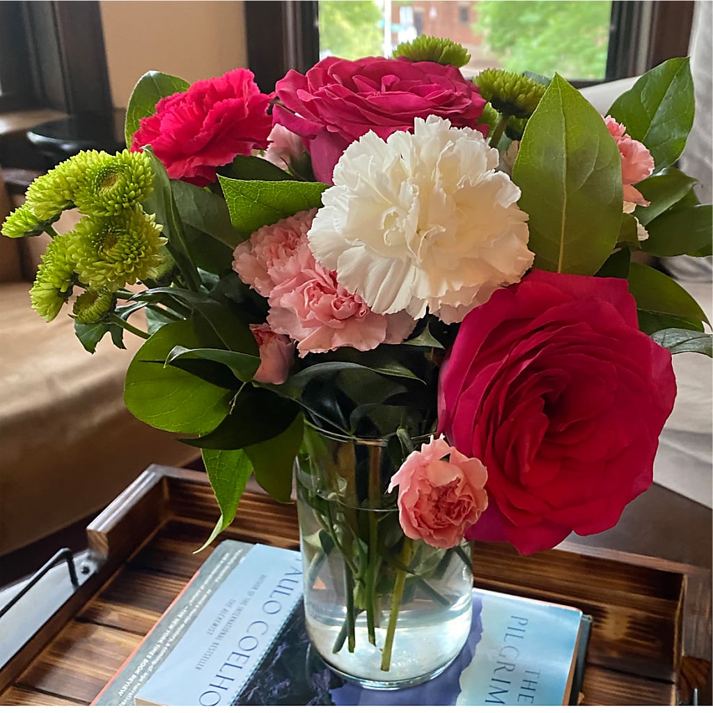 Sweet & Pretty Bouquet –  Halstead Floral At The Plaza, Halstead KS