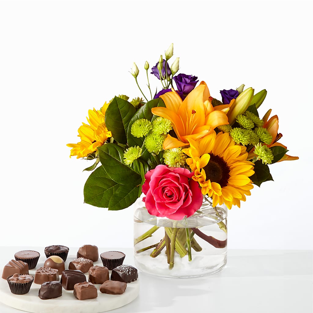 Best Day Bouquet and Chocolate Bundle –  Halstead Floral At The Plaza, Halstead KS