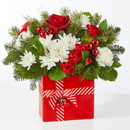 Presents Under the Tree Bouquet –  Halstead Floral At The Plaza, Halstead KS