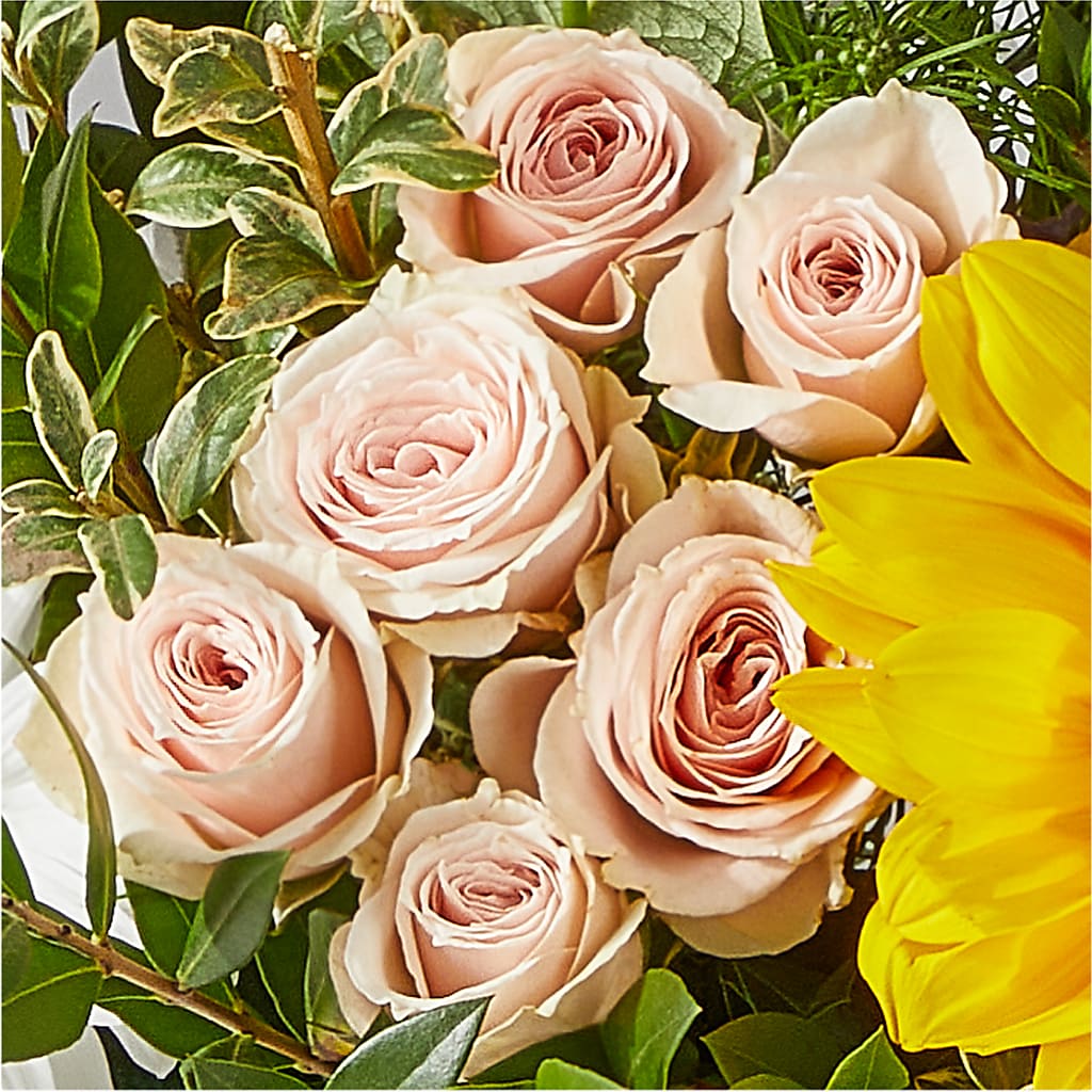 The Good Life Bouquet –  Halstead Floral At The Plaza, Halstead KS