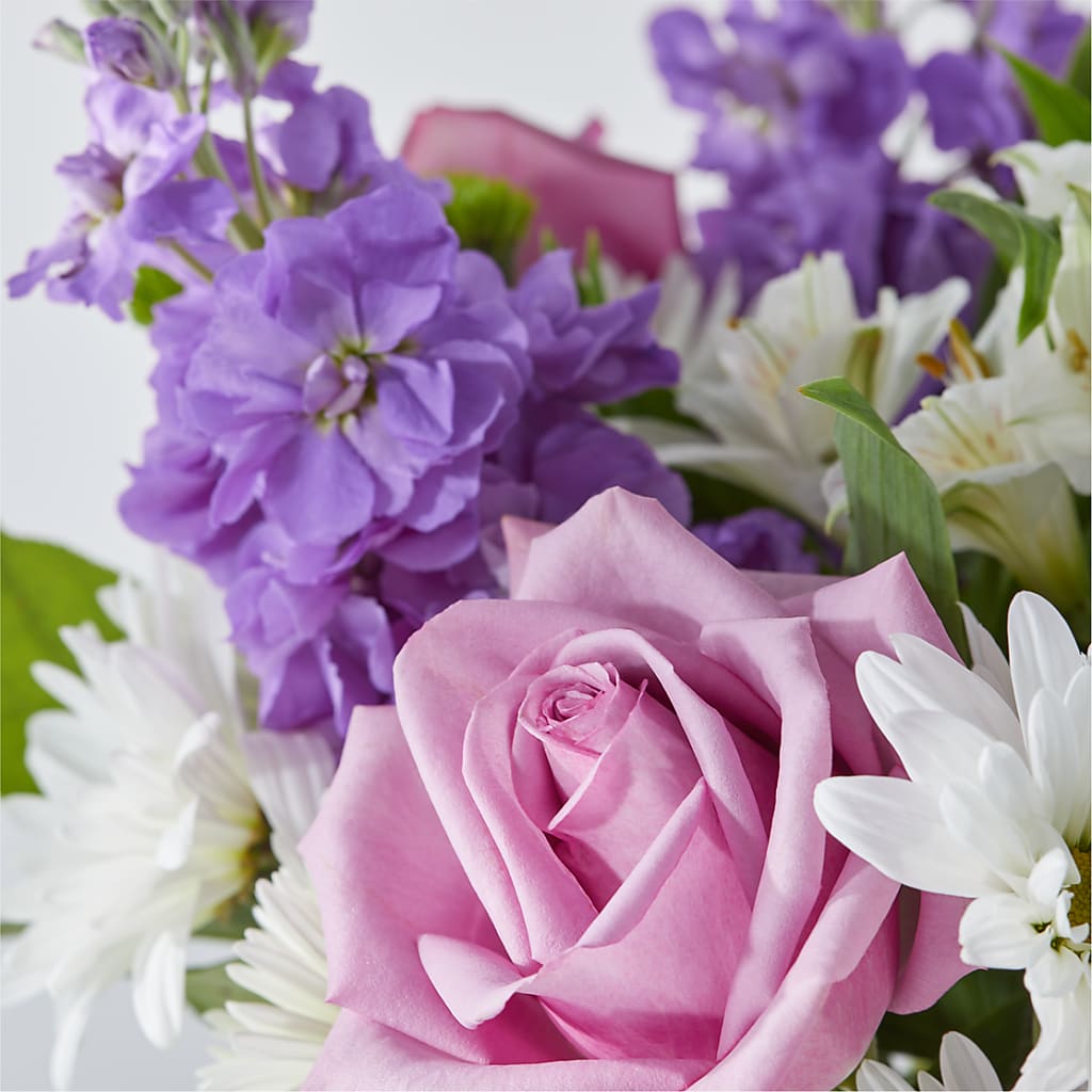 Garden of Peace Bouquet –  Halstead Floral At The Plaza, Halstead KS