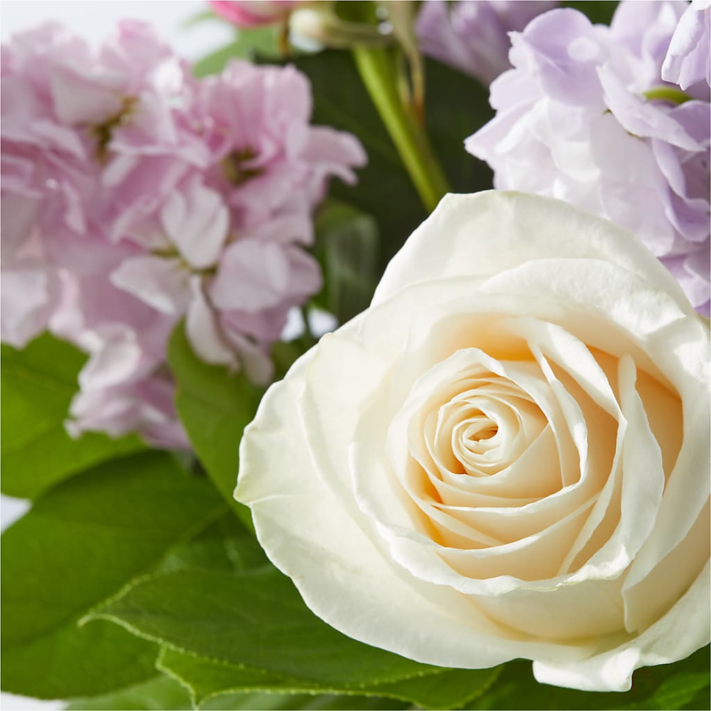 Springtime Spritz Bouquet –  Halstead Floral At The Plaza, Halstead KS