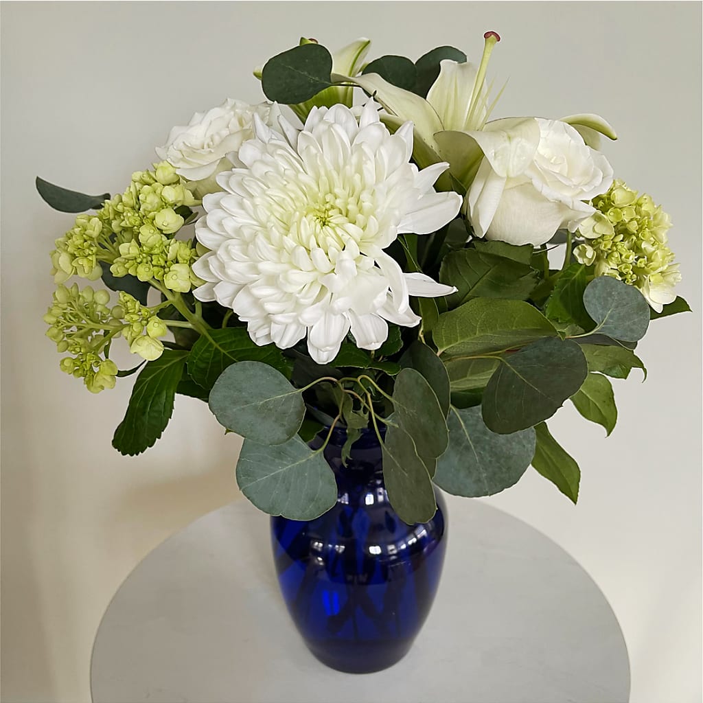 Snowy Dreams Bouquet –  Halstead Floral At The Plaza, Halstead KS