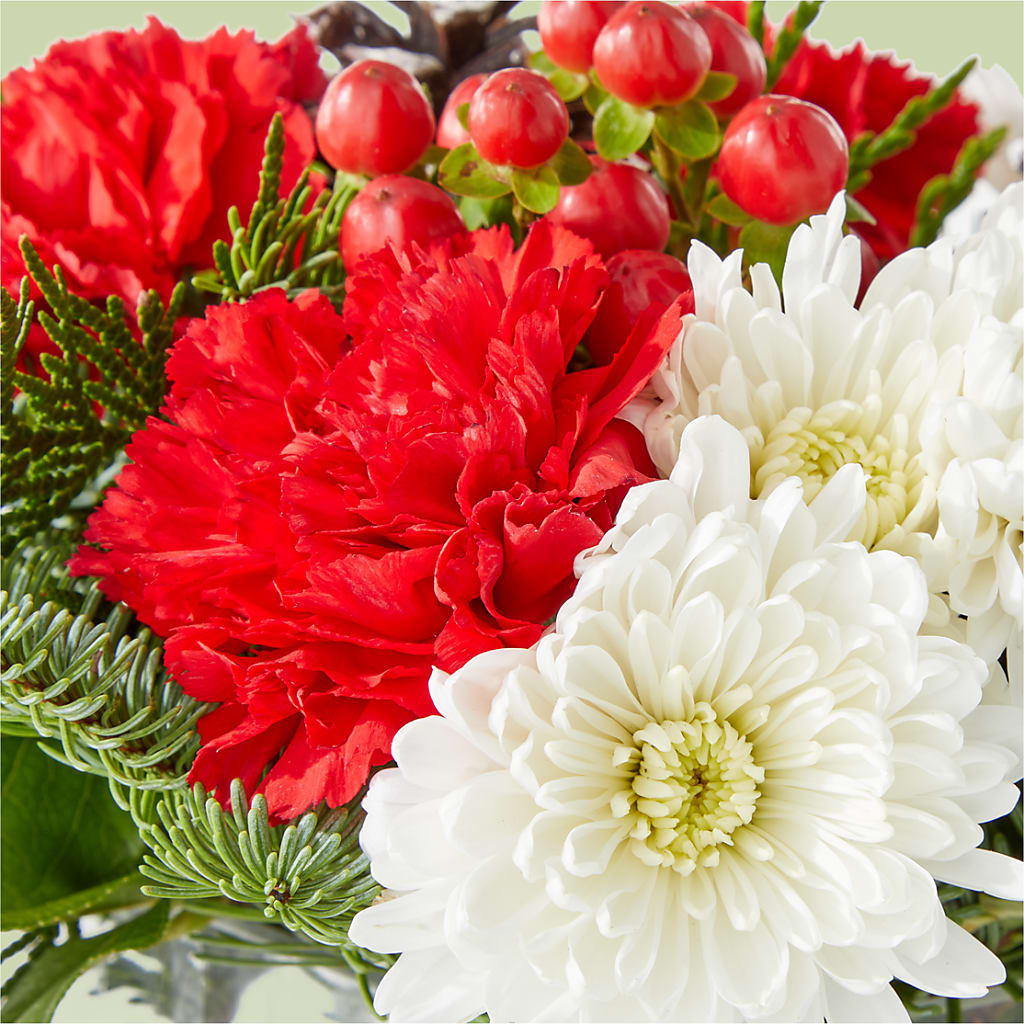 Snow Angel Bouquet –  Halstead Floral At The Plaza, Halstead KS