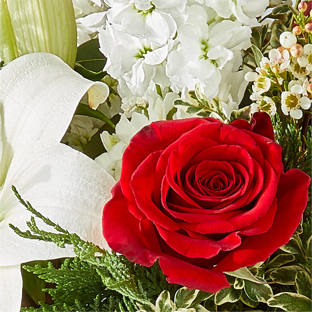 Twinkle Lights Bouquet –  Halstead Floral At The Plaza, Halstead KS