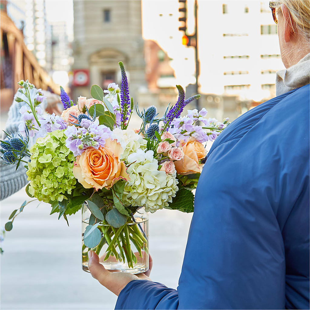 Porch Swing Bouquet –  Halstead Floral At The Plaza, Halstead KS