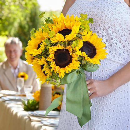 Free Spirit Bouquet –  Halstead Floral At The Plaza, Halstead KS